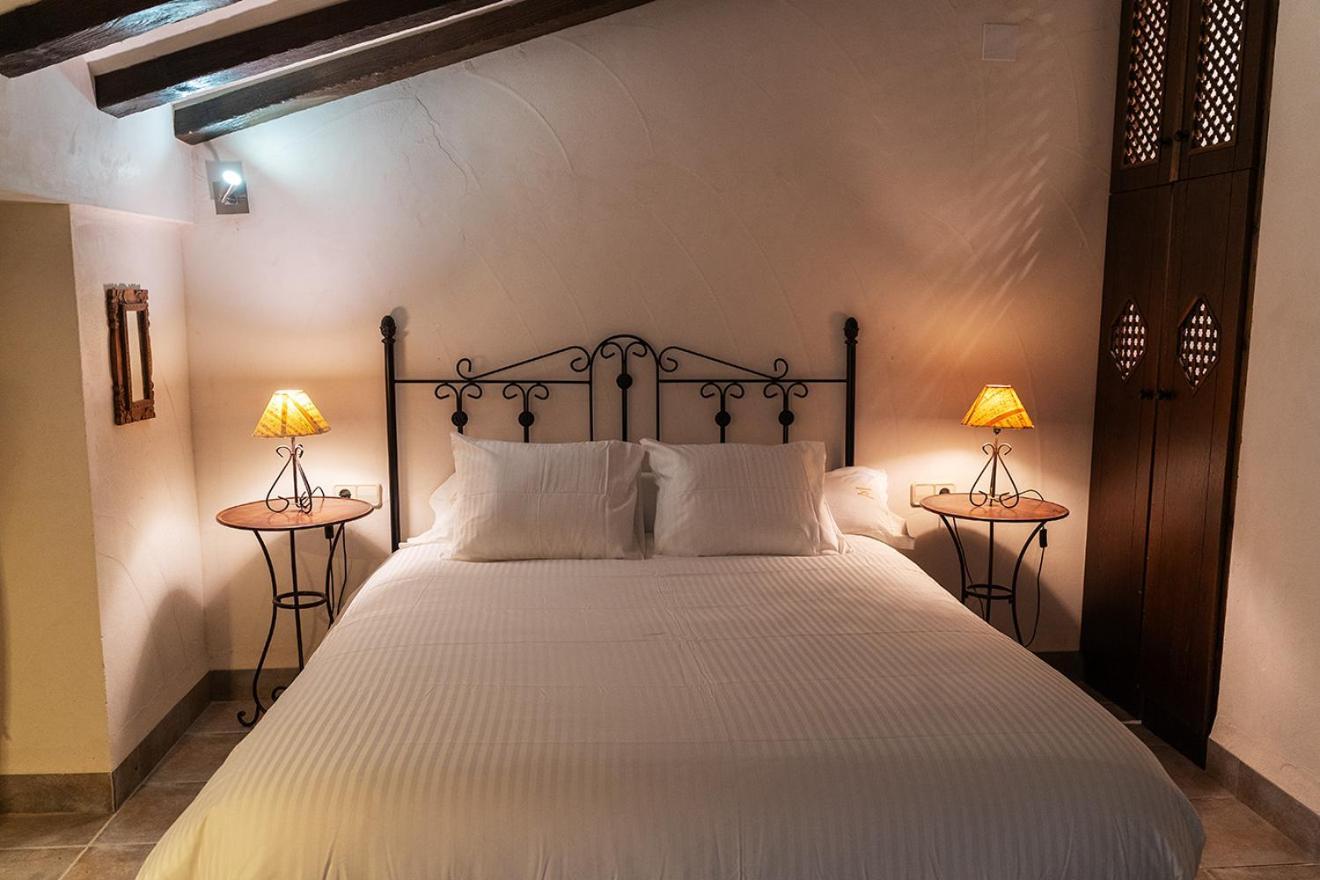 Masia De Matuta Vall de Almonacid Екстериор снимка